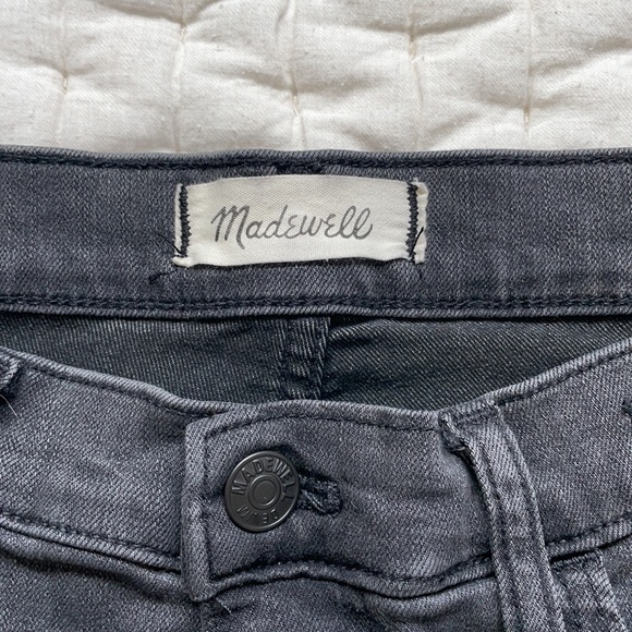 Madewell mid-rise raw hem skinny jeans - Picture 3 of 5